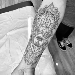 Hamsa tattoo by _theskincanvas #theskincanvas #hamsatattoo #hamsa #eye #hamsahand #spiritual #handofgod #geometric