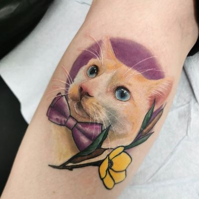 Pet portrait cat tattoo by Heather Drew #HeatherDrew #petportrait #cattattoo #realism #flower