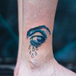 Illustrative tattoo by Cee Burgundy #CeeBurgundy #queertattooer #qttr #vegantattoo #vegantattooer #illustrative #abstract #abstractexpressionism #eye #tears