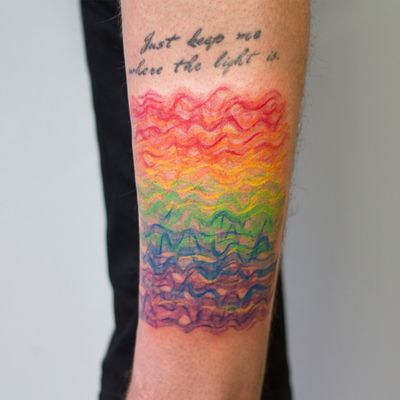 Illustrative tattoo by Cee Burgundy #CeeBurgundy #queertattooer #qttr #vegantattoo #vegantattooer #illustrative #abstract #abstractexpressionism #color #rainbow 