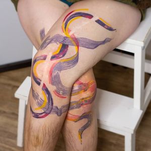 Illustrative tattoo by Cee Burgundy #CeeBurgundy #queertattooer #qttr #vegantattoo #vegantattooer #illustrative #abstract #abstractexpressionism 