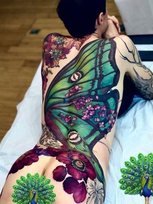Back tattoo by Laet #Laet #color #illustrative #butterfly #florals #artnouveau