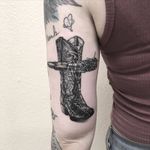 Cowgirl cross tattoo by Rick Schenk #RickSchenk #blackandgrey #illustrative #realism #chicano #leather #lipstick #cowboyboot
