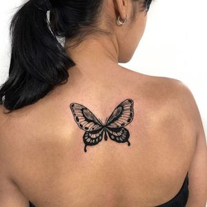 Butterfly tattoo by Hellen Zumbi #HellenZumbi #illustrative #linework #dotwork #nature #organic #braziltattoo