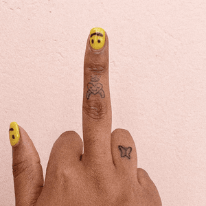 Middle finger heart tattoo by Lazy Willy #lazywilly