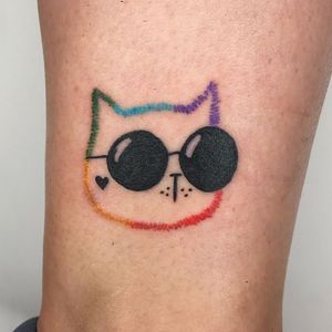 Embroidery tattoo by Chelsea Cortes #ChelseaCortes #embroiderytattoo #threadtattoo #sewingtattoo #art #craft #cat #heart #rainbow