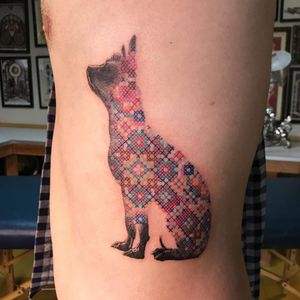 Cross stitch tattoo by tabatata #tabatata #crossstitchtattoo #embroiderytattoo #threadtattoo #sewingtattoo #art #craft #pattern #folkart #dog #wolf #spiritanimal
