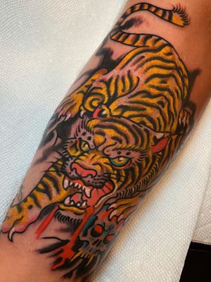 Tattoo by Joe Chatt #JoeChatt #traditional #japanese #color #punk #tiger 