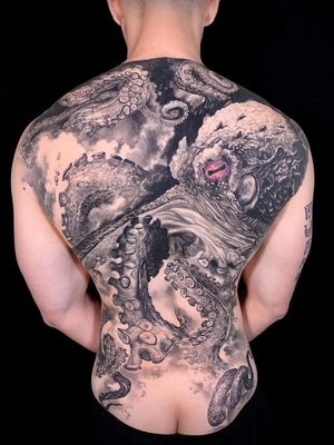 Black and Grey Realism tattoo by Kari Barba #KariBarba #blackandgrey #realism #realistic #Illustrativerealism #octopus #octopi #tentacles #ocean #oceanlife