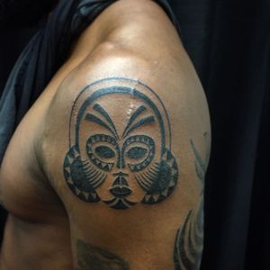 African mask in tribal style by conairbud #conairbud #symboltattoo #africatattoo #african #mask #tribal