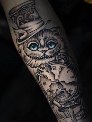 Alice in Wonderland tattoo by Javy Ortega #JavyOrtega #aliceinwonderland #cheshirecat #clock #mushroom #madhatterhat #illustrative