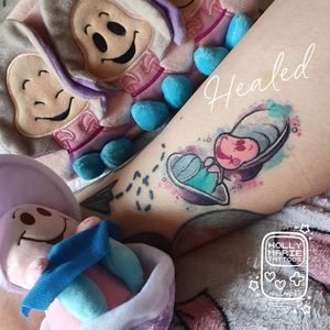 Healed Curious oyster tattoo by hollarie #hollarie #oyster #aliceinwonderland #disney #watercolor