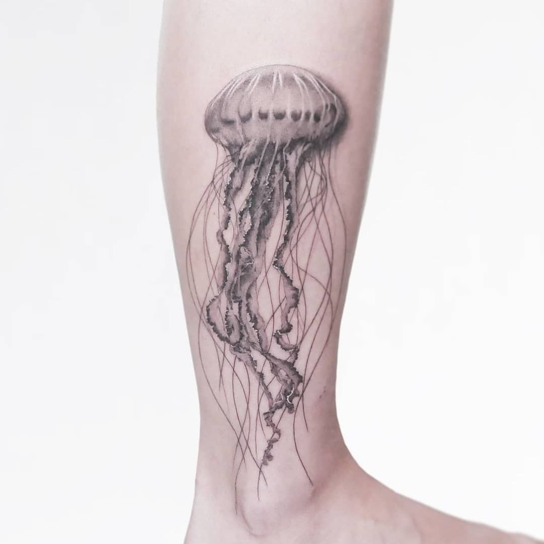 Tattoo jellyfish vintage sketch Royalty Free Vector Image