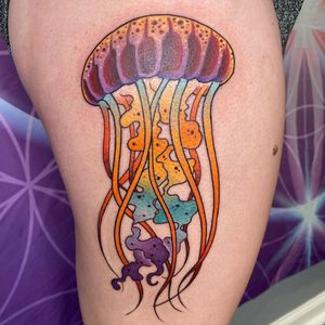 Jellyfish tattoo by Taylor Mills #TaylorMills #jellyfish #ocean #oceanlife #animal 