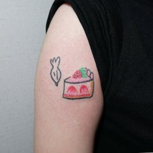 Crayon tattoo by Mello #Mello #Mellowhatever #crayontattoo #childdrawing #childlike #fun #cute #koreanartist #seoultattoo #love #cake #frosting #strawberry 