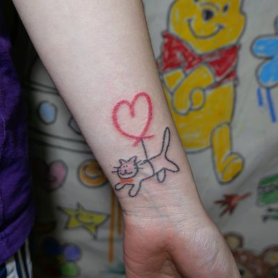 Crayon tattoo by Mello #Mello #Mellowhatever #crayontattoo #childdrawing #childlike #fun #cute #koreanartist #seoultattoo #animal #love #cat #heart #balloon