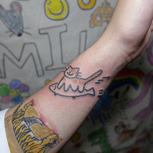 Crayon tattoo by Mello #Mello #Mellowhatever #crayontattoo #childdrawing #childlike #fun #cute #koreanartist #seoultattoo #animal #love #cat #fish #skateboard