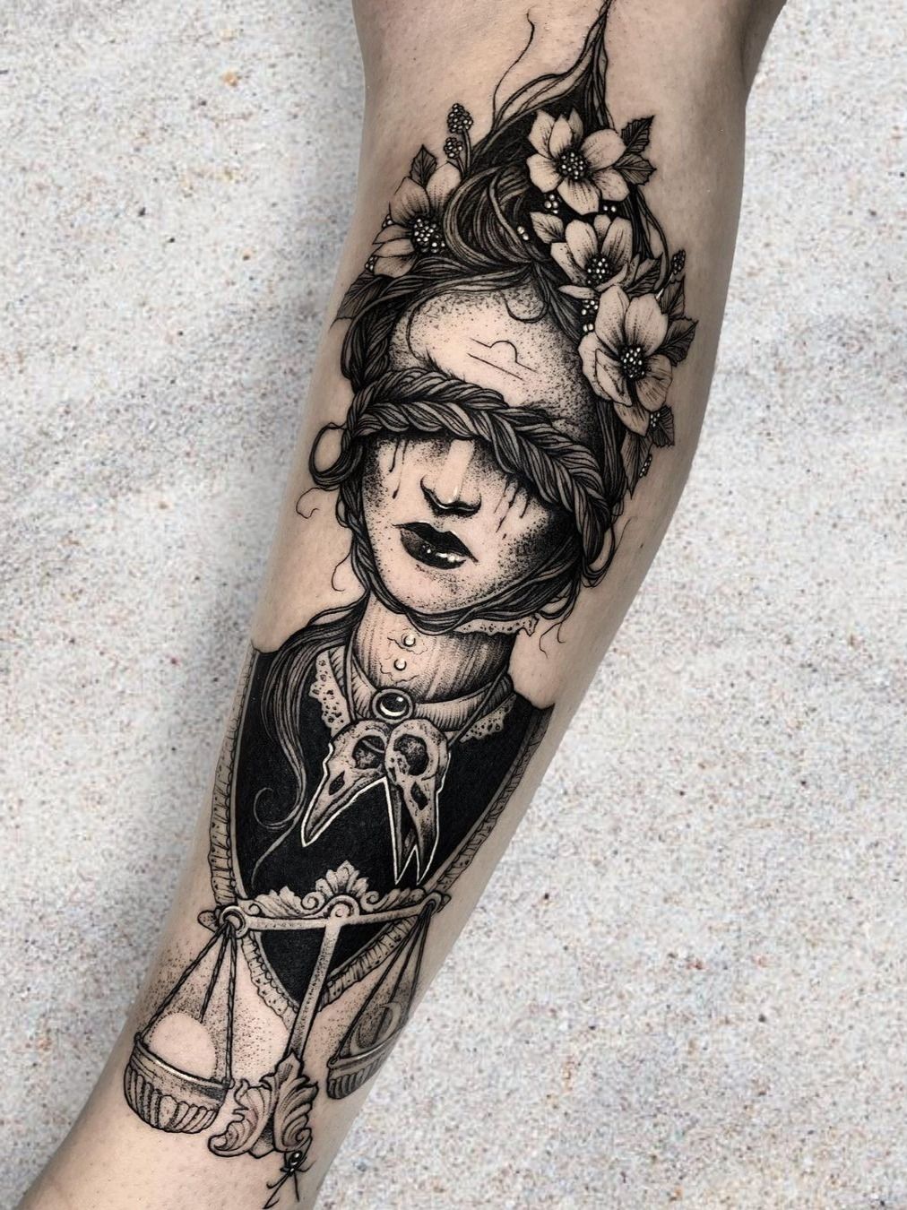 Girl With Lettering Libra tatuagen Zodiac With Flowers On Half Sleeve Sleeve  tatuagens foto compartilhado por Betsy937  Português de partilha de  imagens imagens