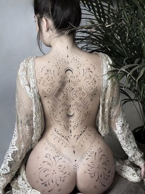 Bodysuit tattoo by Blum.ttt #Blumttt #dotwork #ornamental #floral #bodysuit #back #butt