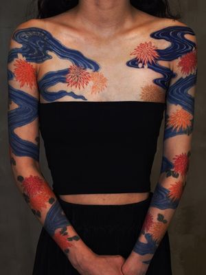 Water and flower tattoo by Moon Cheon #MoonCheon #asian #fineart #water #stream #flower #sleeve #chest #nature #plants
