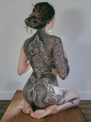 Bodysuit tattoo by jean_pierre_mottin #jeanpierremottin #sacredgeometry #geometric #dotwork #mandala #bodysuit #back #sleeve #butt