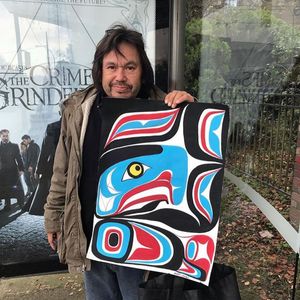 Portrait of Matt James holding one of his paintings. #MattJames #WeWaiKai #fineart