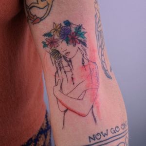 Self love tattoo by k_inx #kinx  #aunetattoo #selflove #love #selfcare  #lady #illustrative #flower #floral #hug 