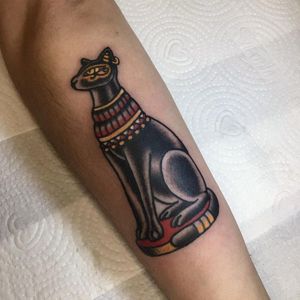 Egyptian cat tattoo by fer.rosa.tattoo #ferrosatattoo #cat #kitty #egyptiancat #Egyptiantattoos #egyptian #egypt #ancient #esoteric #history 