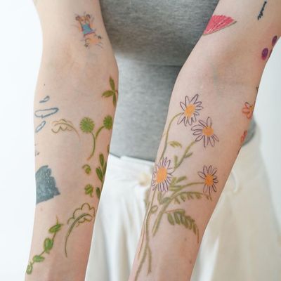 Oil pastel tattoo by Gong Greem #GongGreem #oilpastel #painterly #watercolor #color #floral #flower #nature #plant
