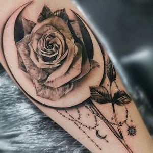 Rose tattoo by Charl Davies #CharlDavies #realism #rose #flower #floral #ornamental #moon #star #blackandgrey