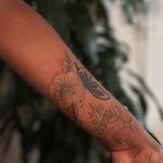 Illustrative tattoo by Nicolas Trotman aka Nick Trotman #NicolasTrotman #NickTrotman #illustrative #blackandgrey #nature #flower #butterfly #tattoosondarkskin #darkskintattoos #queertattooer #lgbtqia #bipoc #qttr #lgbt #qtbipoc