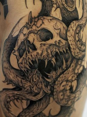 Illustrative tattoo by Gale Shapira aka Bloodwraith #GaleShapira #Bloodwraith #Illustrative #darkart #horror #blackwork #skull #snake