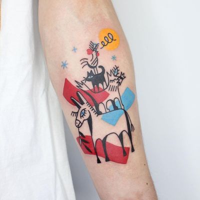 Illustrative tattoo by Yannick NorY aka YNY aka Les Niaiseries #YannickNorY #LesNiaiseries #illustrative #linework #abstract #expressive #symbolism #townmusiciansofbremen #fairytale #brothersgrimm #donkey #cat #dog #rooster #animals