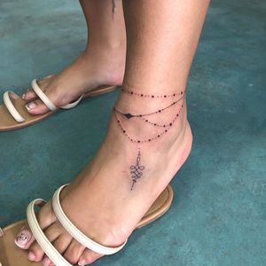 Anklet unalome tattoo by thegodbarber.ec #thegodbarberec #unalome #stars #anklet #jewelry #ornamental #buddhism #symbol