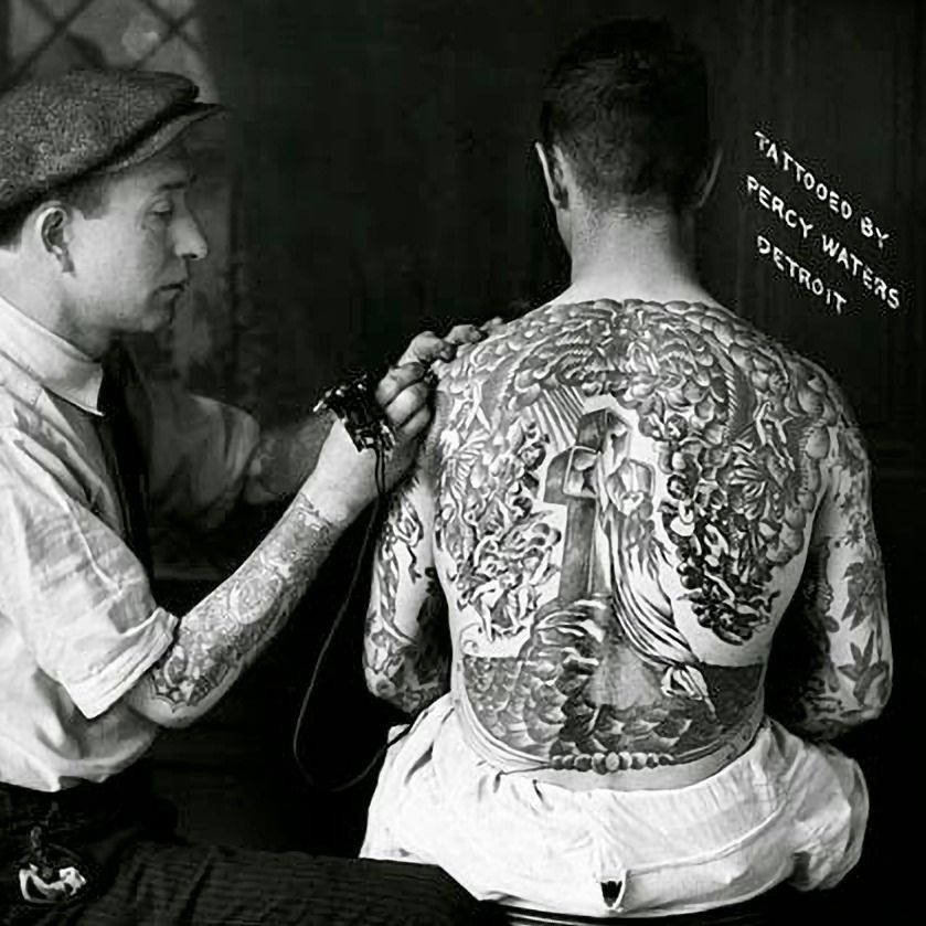 The Painful Hand-poked Method of Traditional Japanese Tattoos | Ratta Tattoo