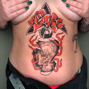 Tattoo by Sema Dayoub #semadayoub #nassimdayoub #traditionaltattoo #qttr #queertattooer #stomach #vase #fire #rose #skull