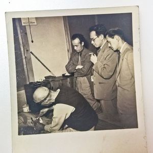 "Akimitsu Takagi (in the center of the three men on the right) observing Horiuno II tattooing. Tokyo, ca. 1953.Photograph taken from A.Takagi's collection." - Via Pascal Bagot #AkimitsuTakagi #PascalBagot #japanesetattoo #tattooculture #tattooart