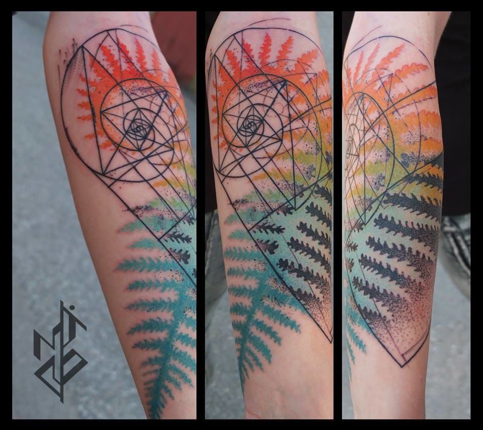 A creative mix of natural elements including the spiral and its sketch, by Mico Goldobin.