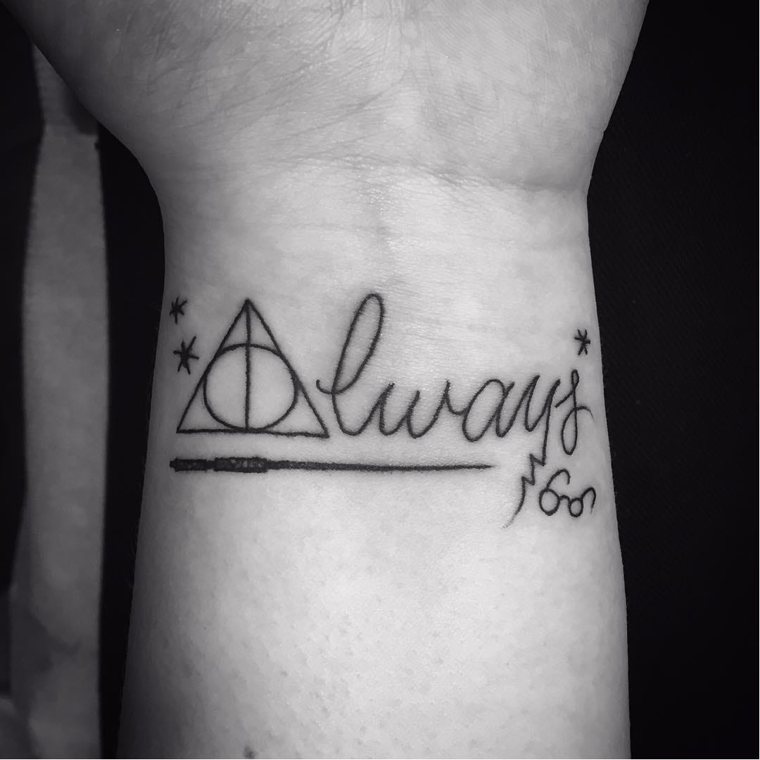 Símbolos de Harry Potter por Brynne Palmer! #BrynnePalmer #reliquiasDaMorte #TheDeathlyHallows #HarryPotter #HarryPotterTattoo