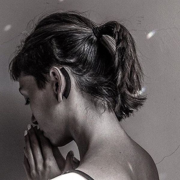 17 Spectacular Ear Tattoo Ideas for the Minimalist and the Daredevil