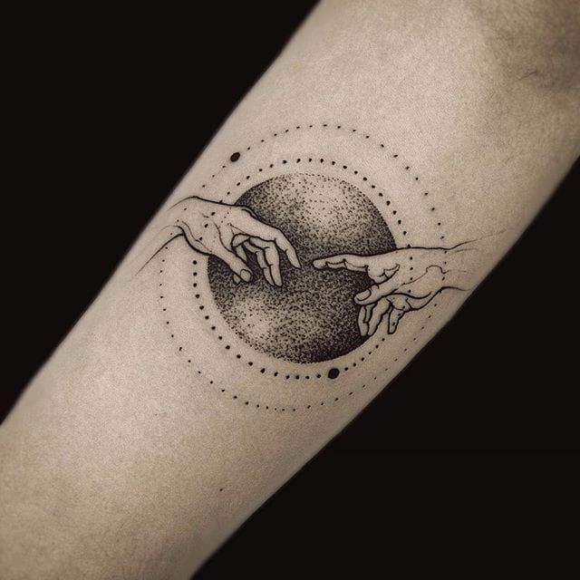 Yi Stropky on Instagram Michelangelos Sistine Chapel on meesharaczova  Thank you  Tatuagens Boas ideias para tatuagem Tattoos minimalistas