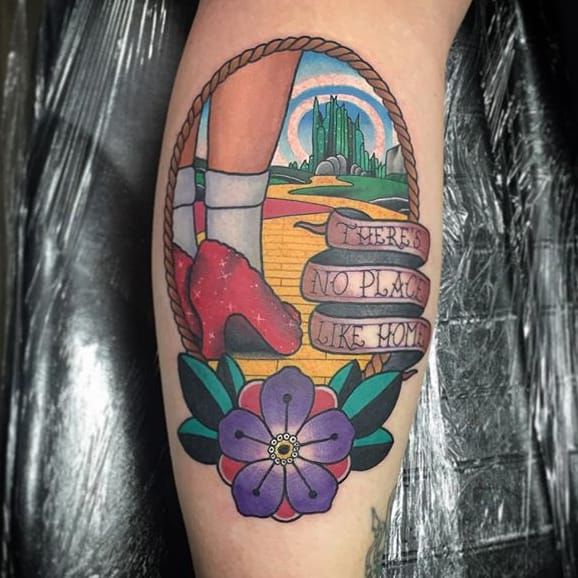 Pin by Olivia Garra on Tattoos  Wizard of oz tattoos Oz tattoo Fantasy  tattoos