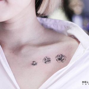 Blooming collarbone tattoo by tatuhaiku on Instagram. #floral #flower #botanical #fineline #subtle #microtattoo #collarbone