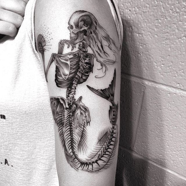 6921 vindikleuks 31 opmerkingen  Tattoo Snob tattoosnob op  Instagram Skeleton Mermaid by squirestrahan in T  Mermaid tattoos Skeleton  tattoos Tattoos