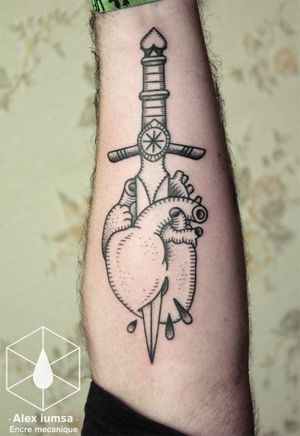 Heart Dagger Tattoo by Alex iumsa #AlexIumsa #heartanddagger #heartanddaggertattoo #heart #dagger #knife