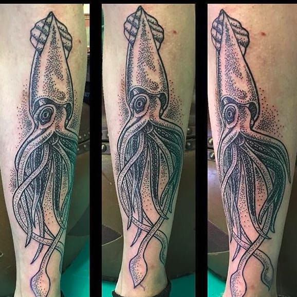 Tiny squid tattoo  Squid tattoo Dumbest tattoos Leopard tattoos