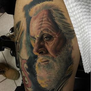 A portrait of Anthony Hopkins as Odin by Wilmer Fuentes Rivera (IG—wilmer_tattoo). #AmericanGods #AnthonyHopkins #Odin #portraiture #WilmerFuentesRivera