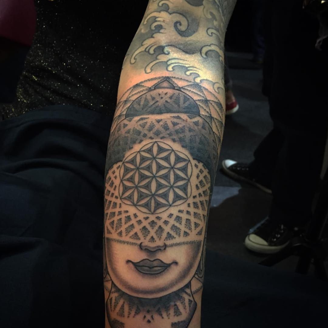Top 30 Gorgeous Flower Of Life Tattoo Design Ideas 2021 Updated  Flower  of life tattoo Life tattoos Dot tattoos