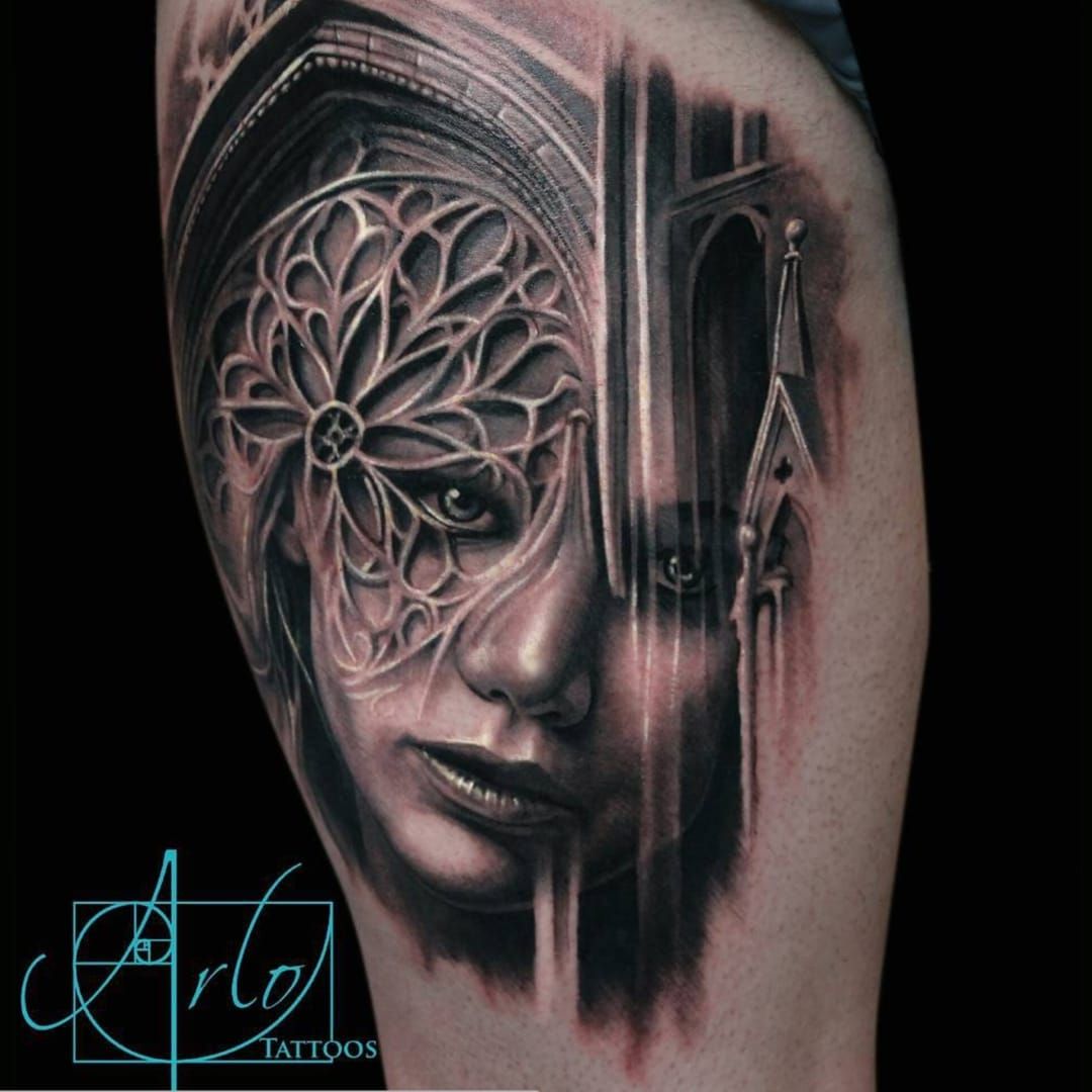 Login  Instagram  Vitrais góticos Imagens para tattoo Vitral de igreja
