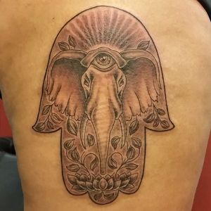 Impeccable Hamsa Tattoo Design #GailReilly #hamsa #hamsahand #spiritual #handofgod #elephant #lotus